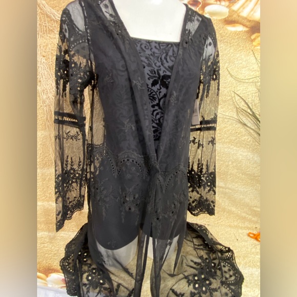 NWT Black Lace Cover Up - Picture 1 of 8